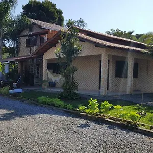 Quarto em Acomodações Particulares - Sc, Itapoa (Santa Catarina)